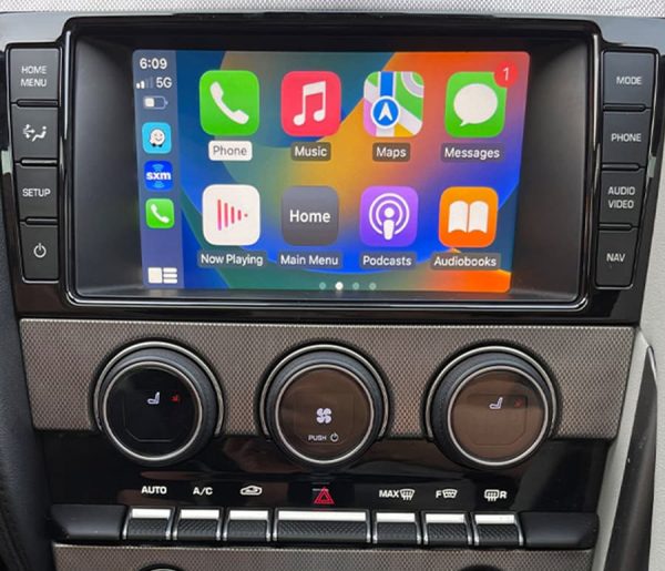 Photo - Jaguar CarPlay and Android Auto F-Type 2014-2017